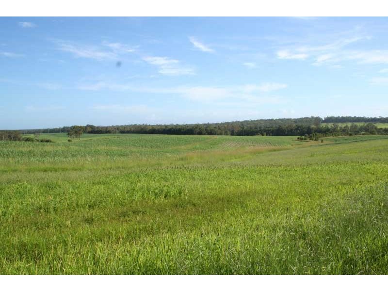 Goomboorian QLD 4570