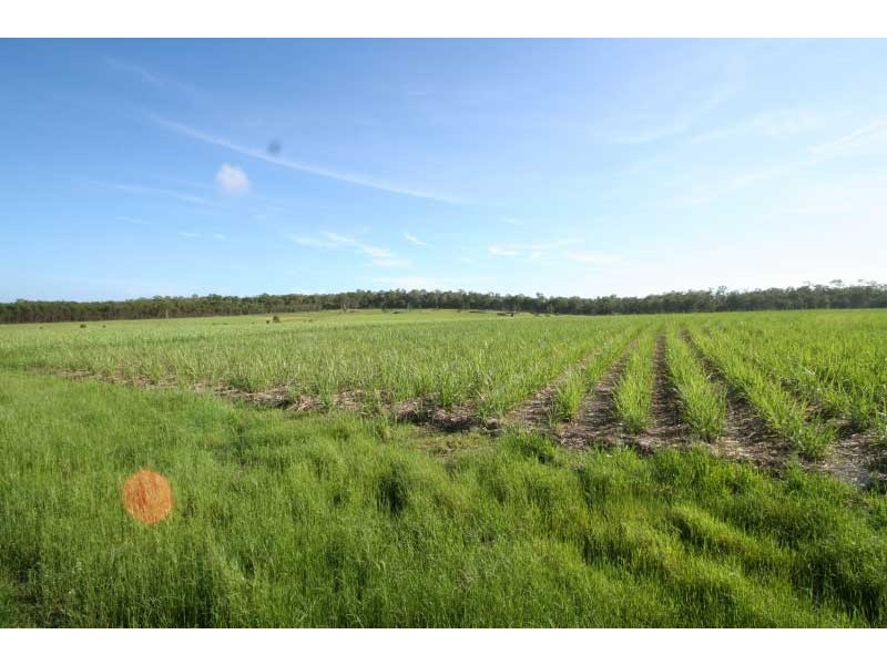 Goomboorian QLD 4570