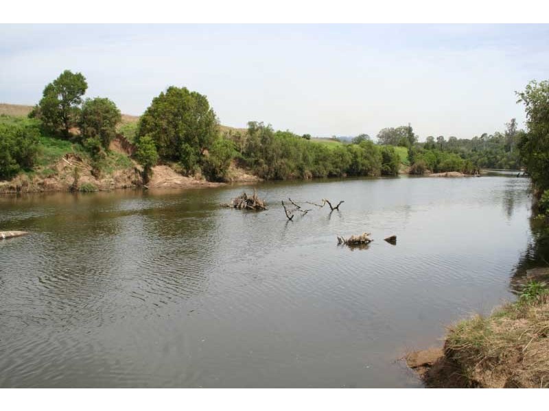 Bells Bridge QLD 4570