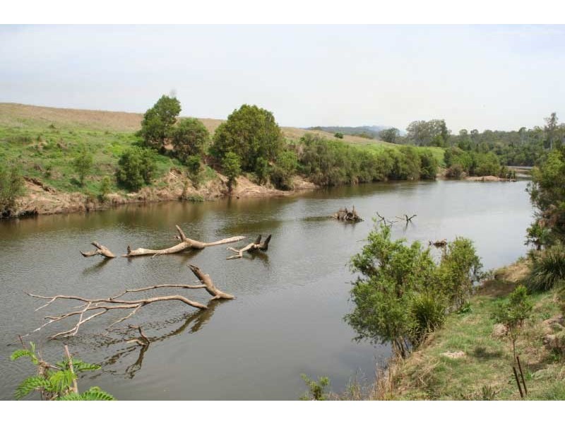 Bells Bridge QLD 4570