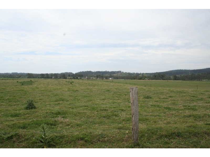 Bells Bridge QLD 4570