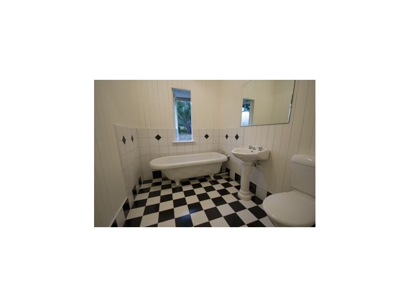 10 Pokela Road, Goomboorian QLD 4570