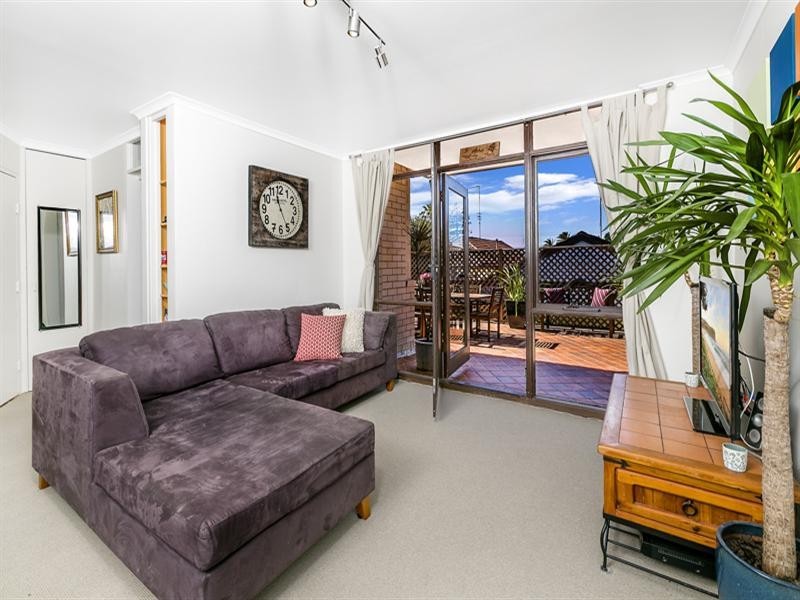 28/10 Goodwin Street, Narrabeen NSW 2101