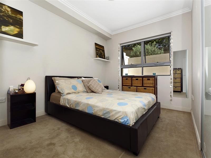 1/31-33 Sturdee Parade, Dee Why NSW 2099