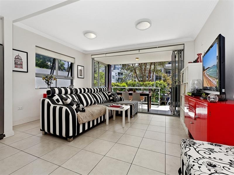 1/31-33 Sturdee Parade, Dee Why NSW 2099