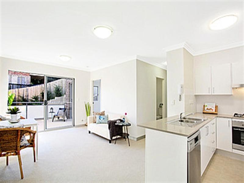 2/22-24 Shackel Avenue, Brookvale NSW 2100