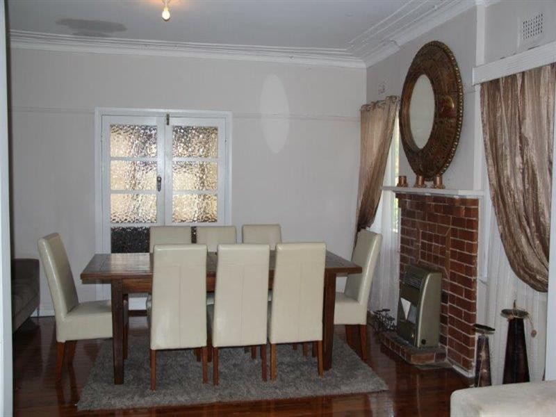 51 Campbell Parade, Manly Vale NSW 2093