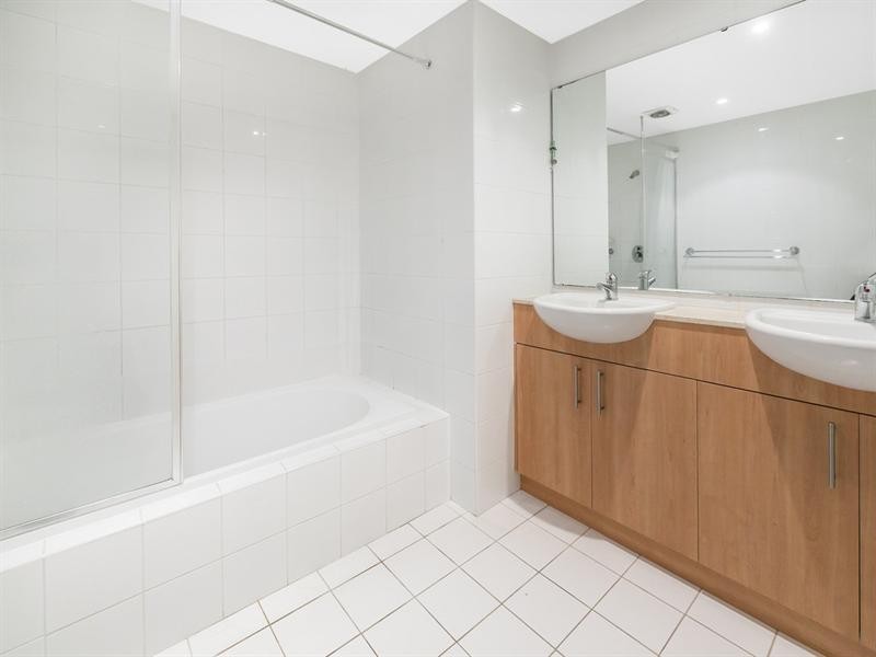 15/19-23 Sturdee Parade, Dee Why NSW 2099