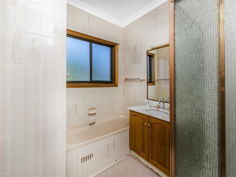 66 Federal Pde West, Brookvale NSW 2100