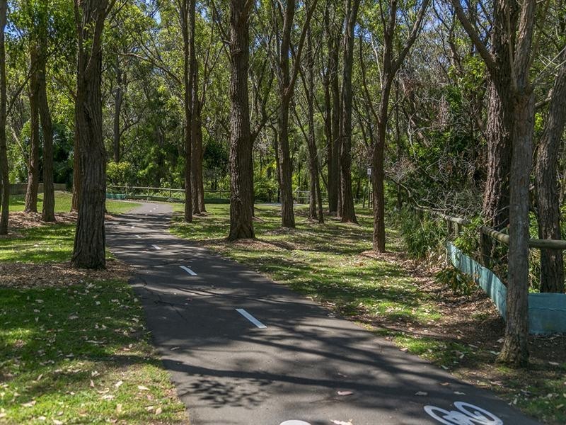 Corner of Delmar Pde and Pittwater Road, Dee Why NSW 2099