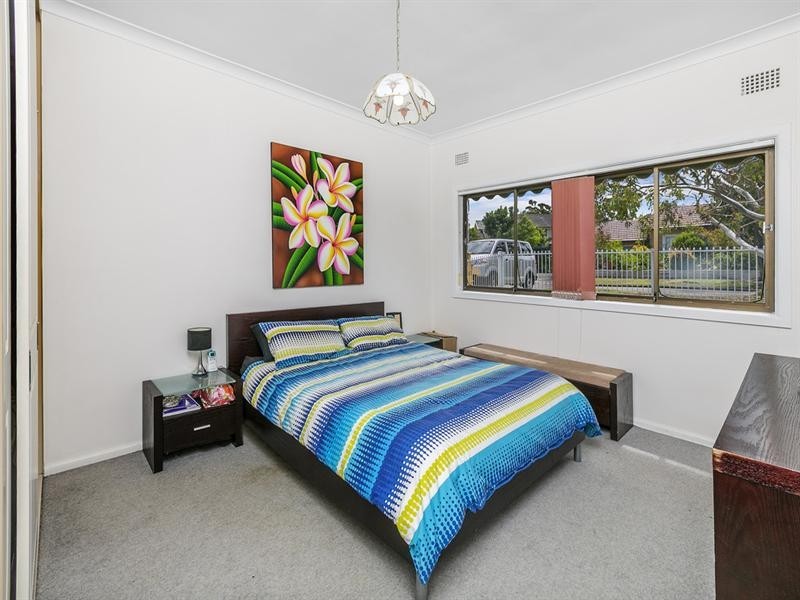 1 Roosevelt Avenue, Allambie Heights NSW 2100