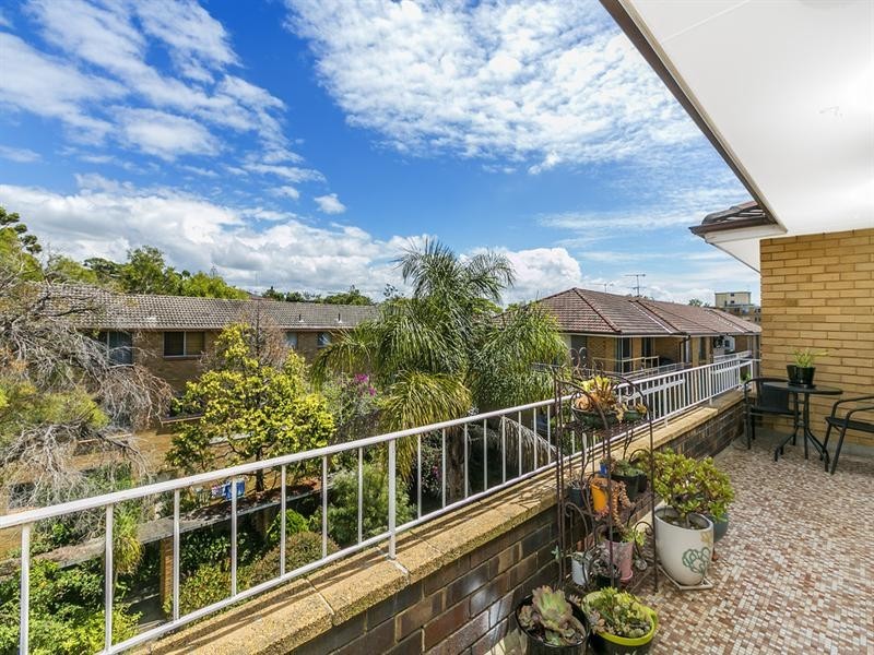 18/101 Pacific Parade, Dee Why NSW 2099