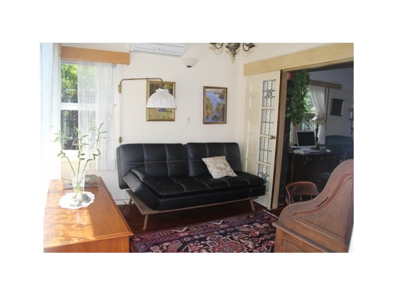 16 Chalmers Avenue, Beacon Hill NSW 2100