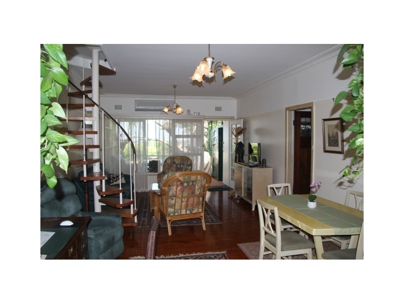 16 Chalmers Avenue, Beacon Hill NSW 2100