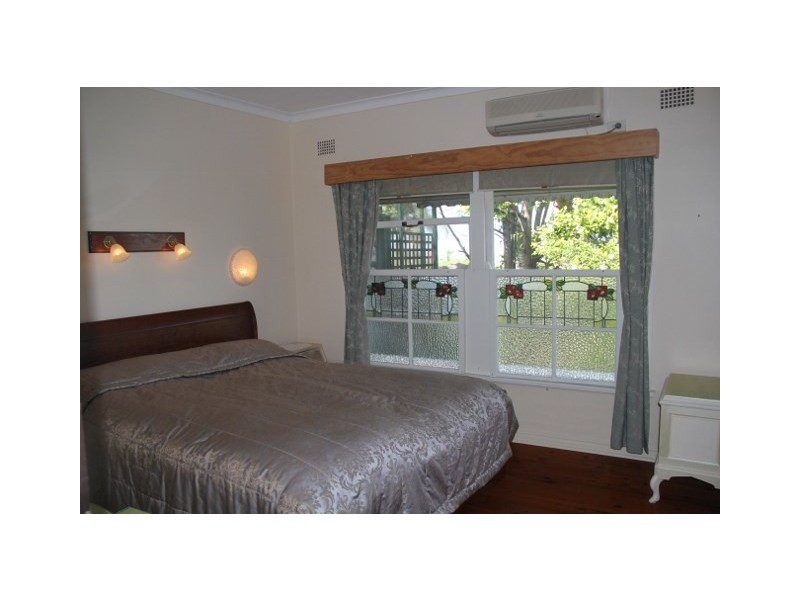 16 Chalmers Avenue, Beacon Hill NSW 2100