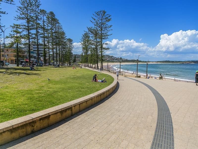 Corner of Delmar Pde and Pittwater Road, Dee Why NSW 2099