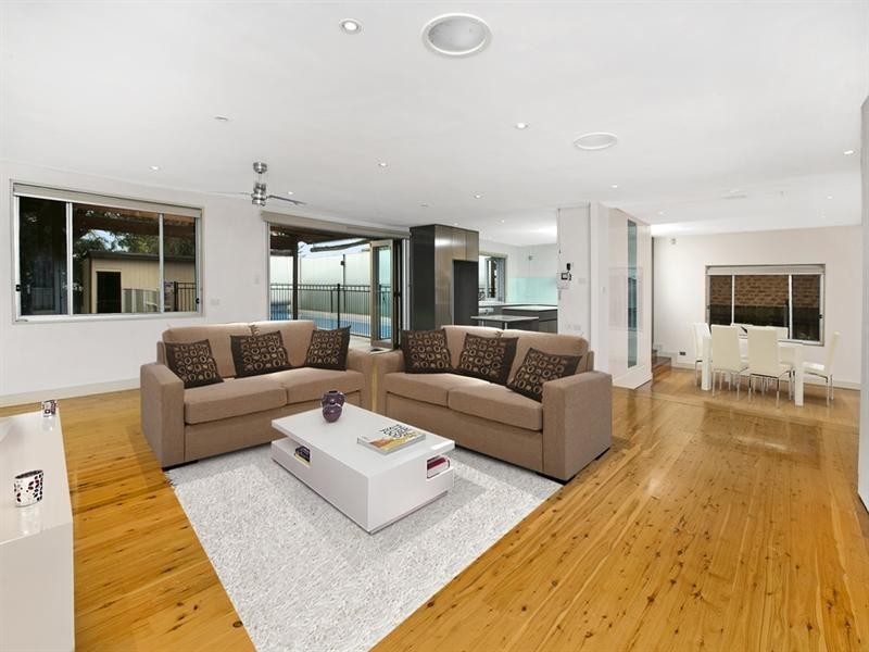 24 Iris Street, Frenchs Forest NSW 2086