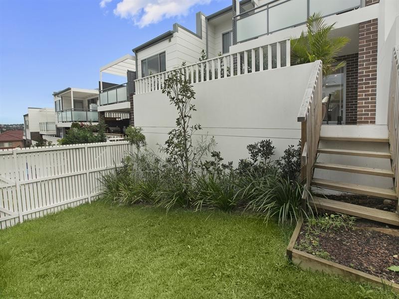 10/26-28 Shackel Avenue, Brookvale NSW 2100