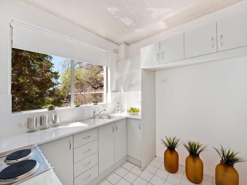 11/99 Pacific Parade, Dee Why NSW 2099