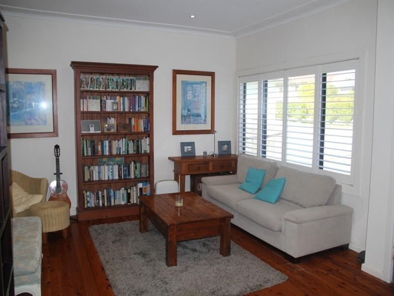 8 Normandy Road, Allambie Heights NSW 2100