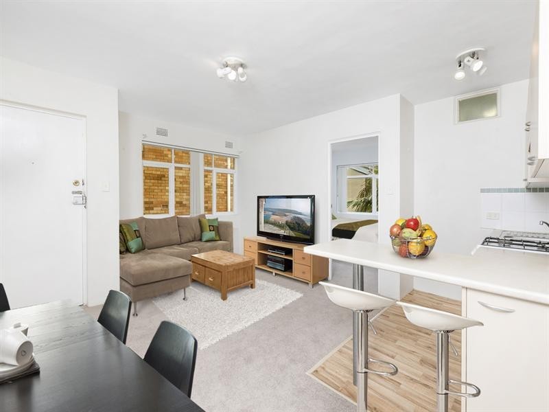 3/15 Kooloora Avenue, Freshwater NSW 2096