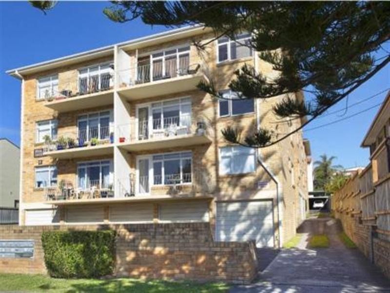 3/15 Kooloora Avenue, Freshwater NSW 2096