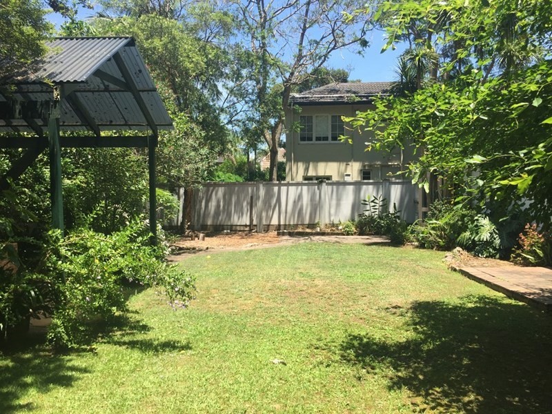 1 Holmes Avenue, Clontarf NSW 2093