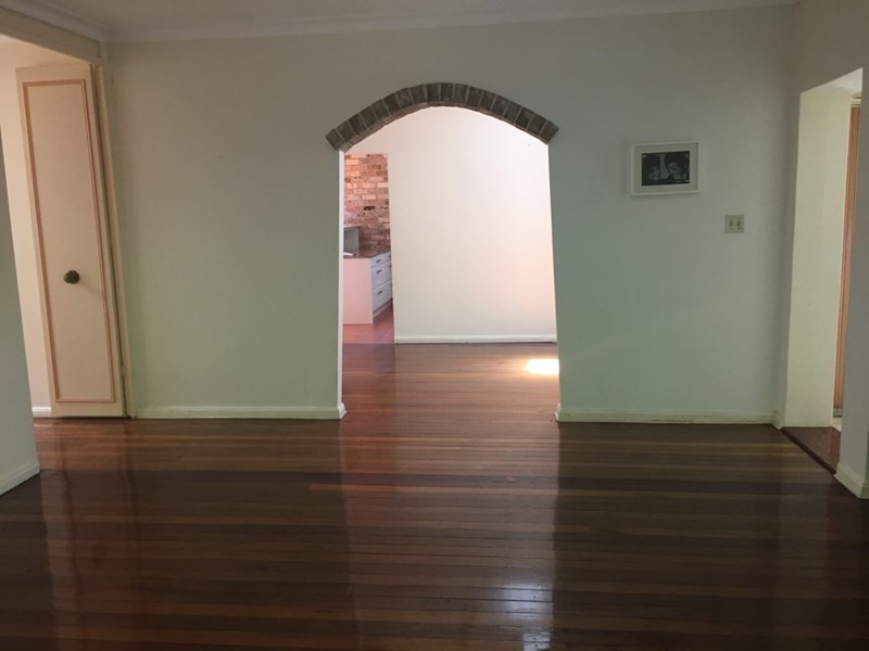 1 Holmes Avenue, Clontarf NSW 2093