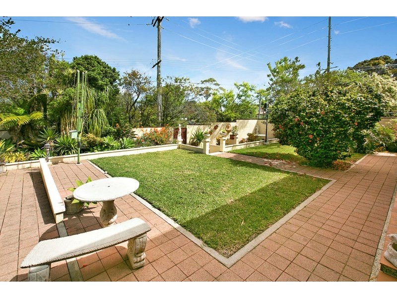 4 Arnhem Road, Allambie Heights NSW 2100