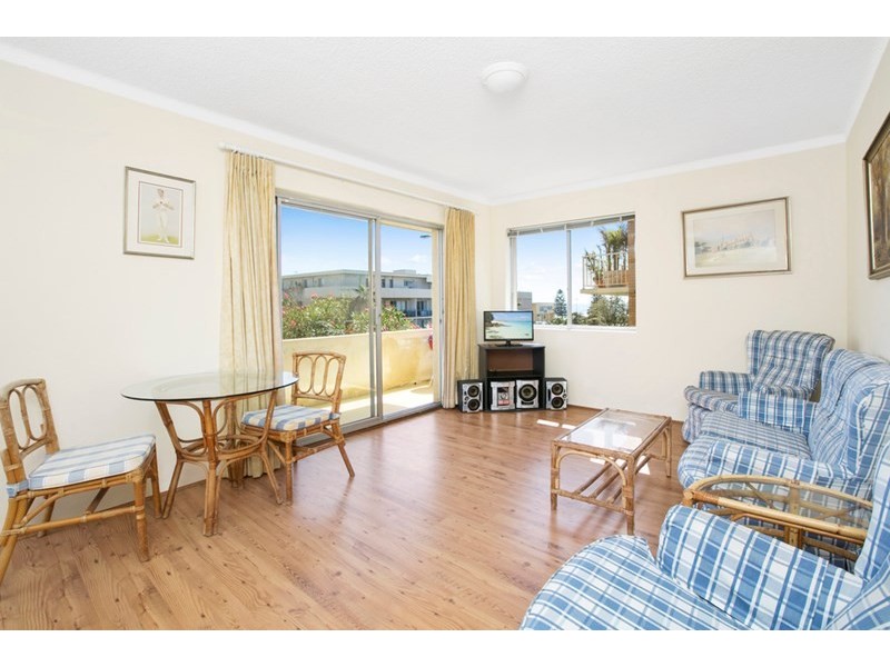 2/77 Dee Why Parade, Dee Why NSW 2099