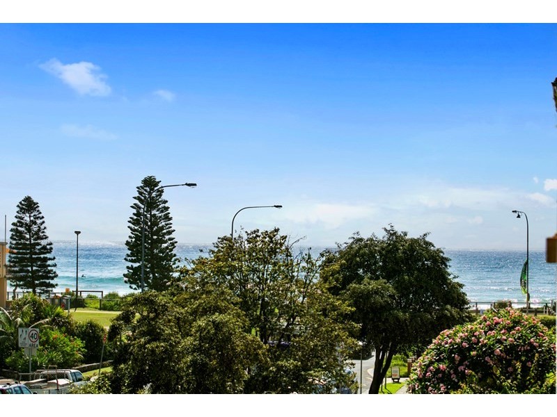2/77 Dee Why Parade, Dee Why NSW 2099
