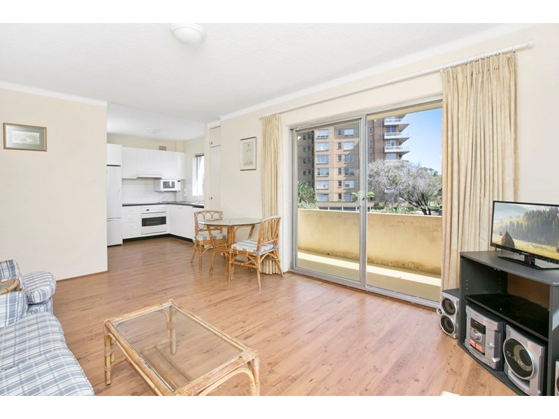 2/77 Dee Why Parade, Dee Why NSW 2099