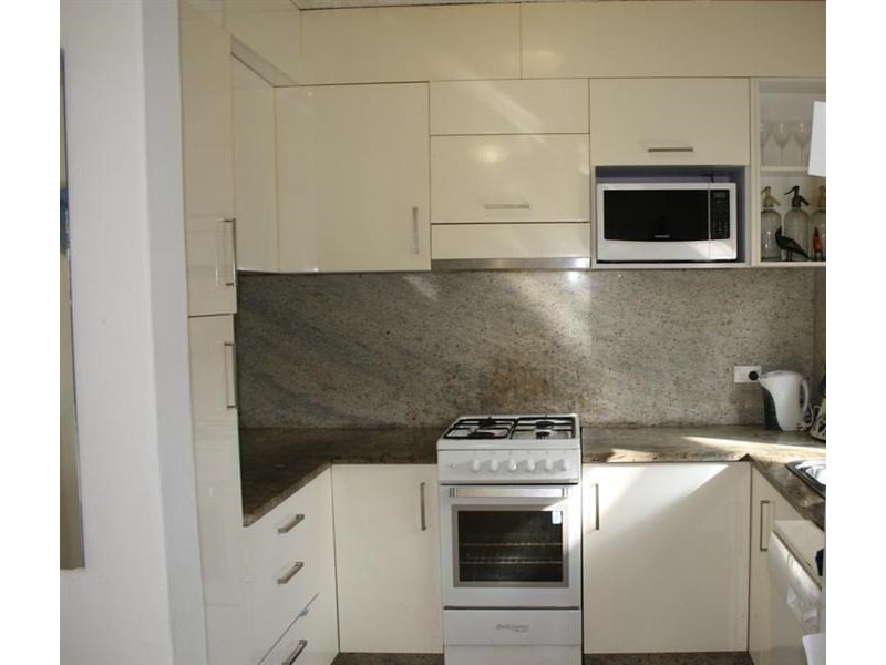 1/6 Holborn Avenue, Dee Why NSW 2099