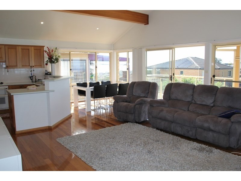 83 Cassia Street, Curl Curl NSW 2096