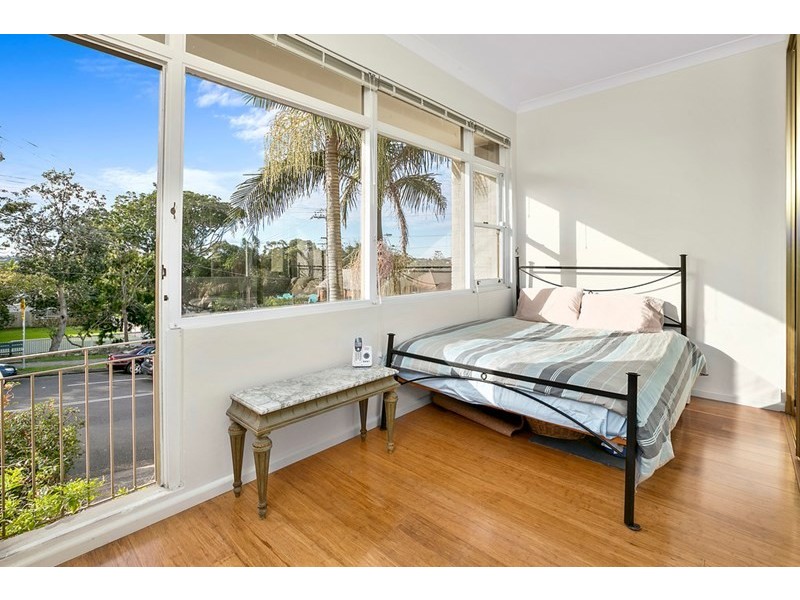 2/52 Lawrence Street, Freshwater NSW 2096