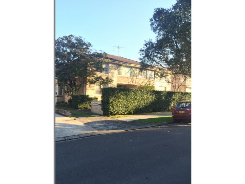 3/4 Grafton Crescent, Dee Why NSW 2099