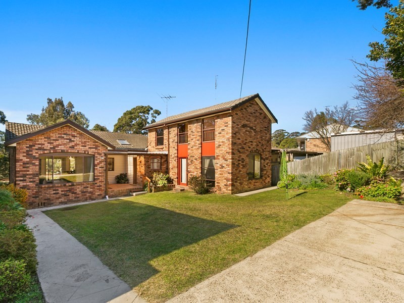 17 Moresby Place, Allambie Heights NSW 2100