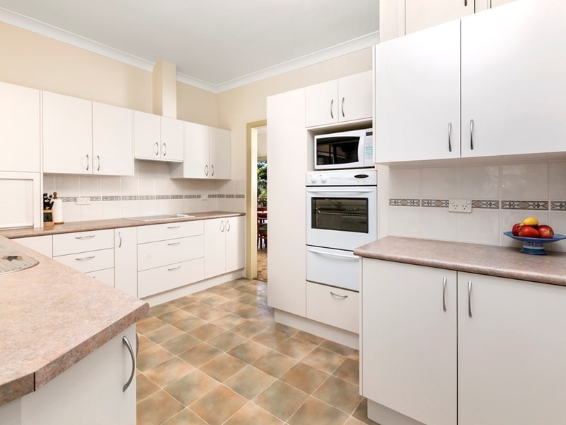 17 Moresby Place, Allambie Heights NSW 2100