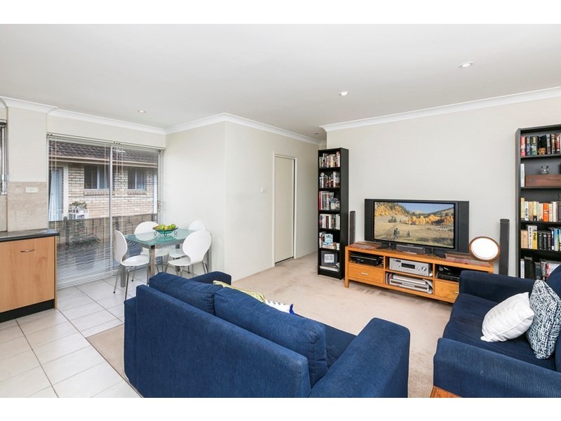 11/5 Francis Street, Dee Why NSW 2099