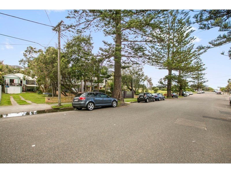 40 Kooloora Avenue, Freshwater NSW 2096