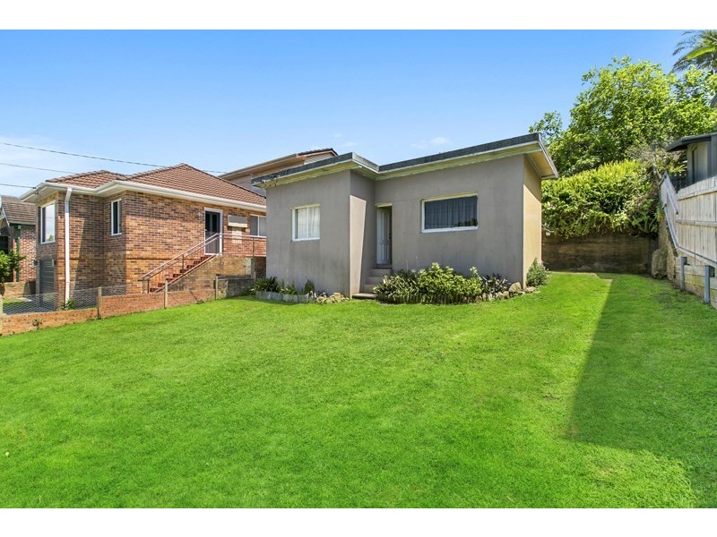 44 Bellevue Parade, North Curl Curl NSW 2099