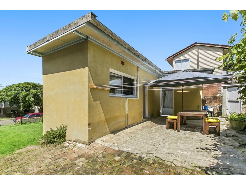 44 Bellevue Parade, North Curl Curl NSW 2099