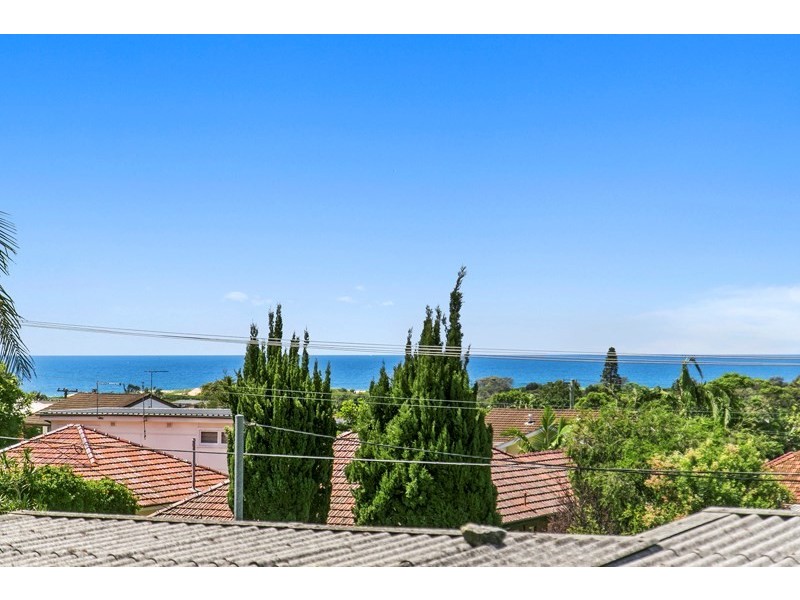 44 Bellevue Parade, North Curl Curl NSW 2099