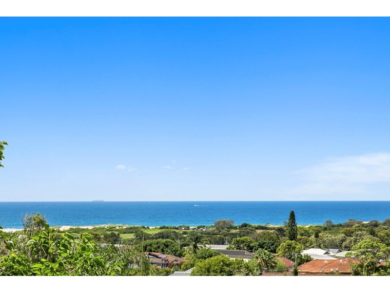 44 Bellevue Parade, North Curl Curl NSW 2099