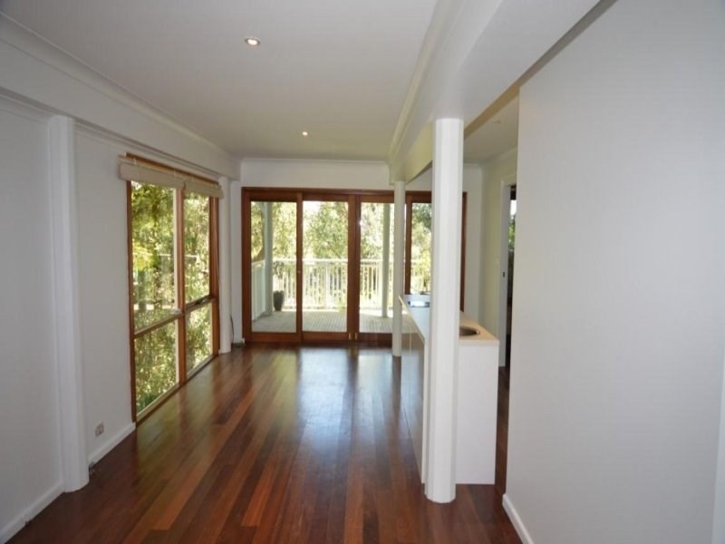 6 Jacquelene Close, Bayview NSW 2104