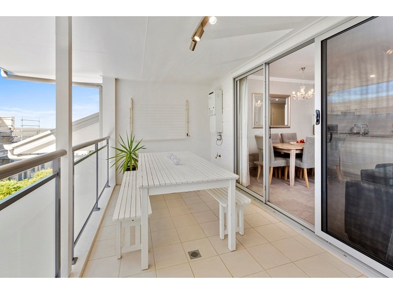 30/12 Shackel Avenue, Brookvale NSW 2100