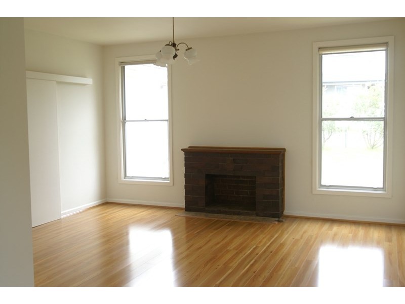 1 Maroa Crescent, Allambie Heights NSW 2100