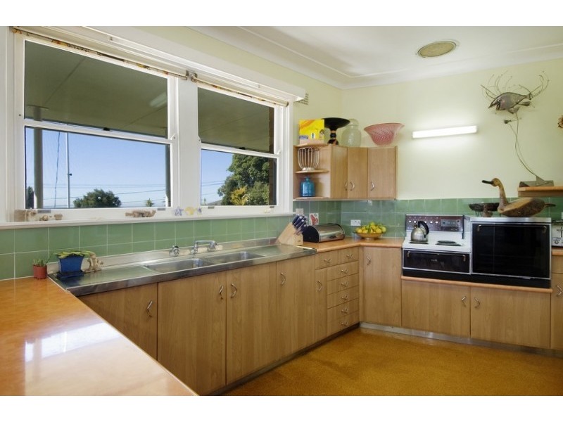 6 Libya Crescent, Allambie Heights NSW 2100