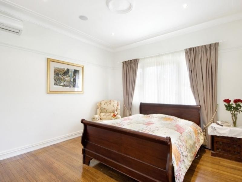 43 Quinlan Parade, Manly Vale NSW 2093