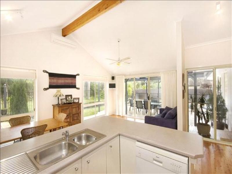 52 Nandi Avenue, Frenchs Forest NSW 2086